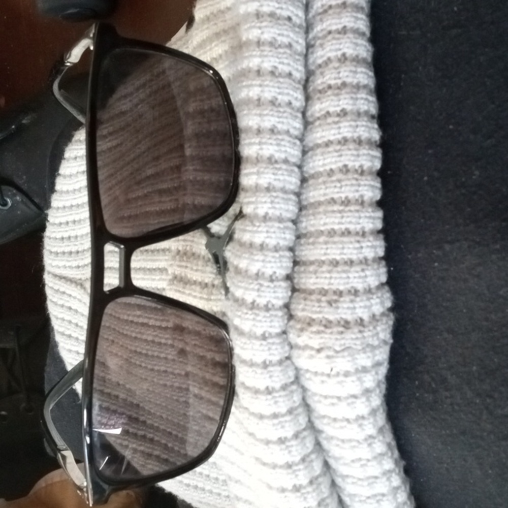Guess designer sunglasses